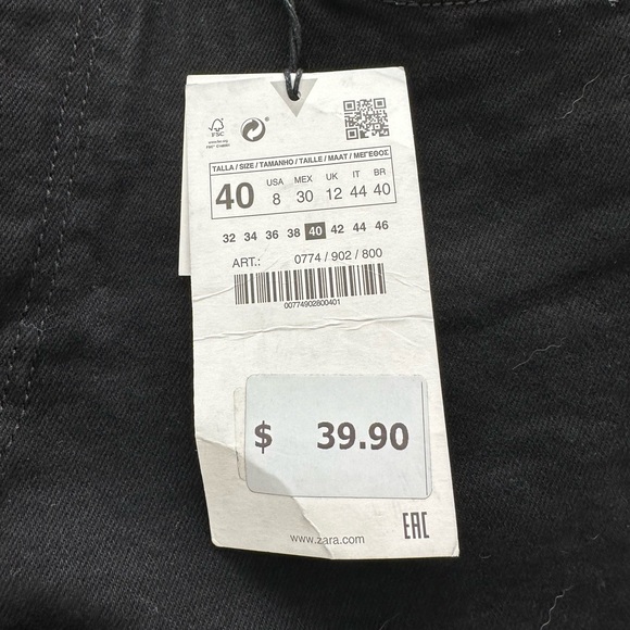NWT- High rise Zara Jeans with slit on the bottom (very trendy and stretchy) - Picture 2 of 3